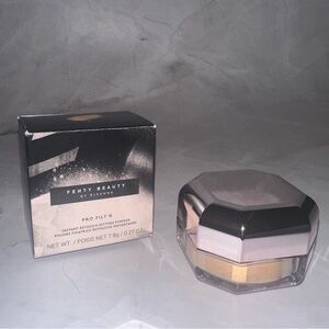 Fenty Beauty Pro Filtr Instant Retouch Setting Powder in Honey 7.8g